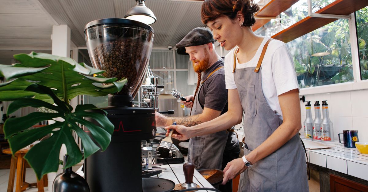 découvrez les meilleurs cafés et espaces de coworking à kuala lumpur pour travailler, se détendre et réseauter dans un cadre convivial et inspirant.