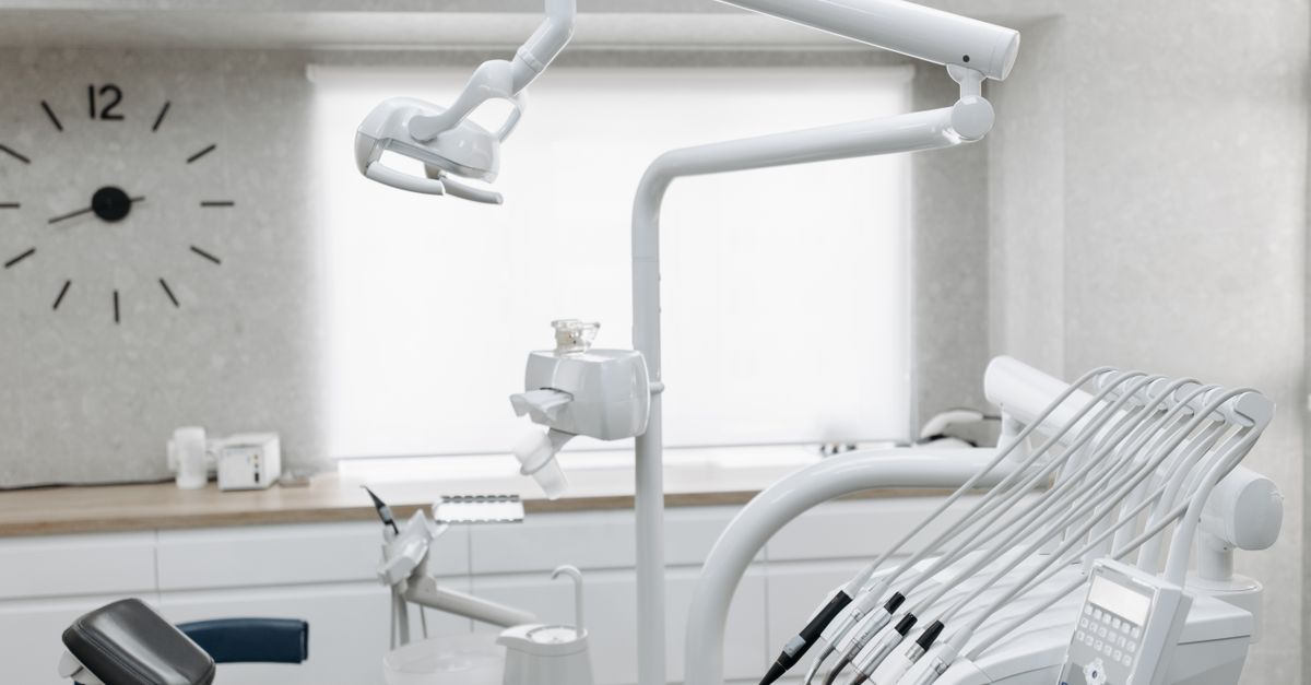 Cliniques dentaires au Japon : tarifs, prise en charge et conseils pratiques