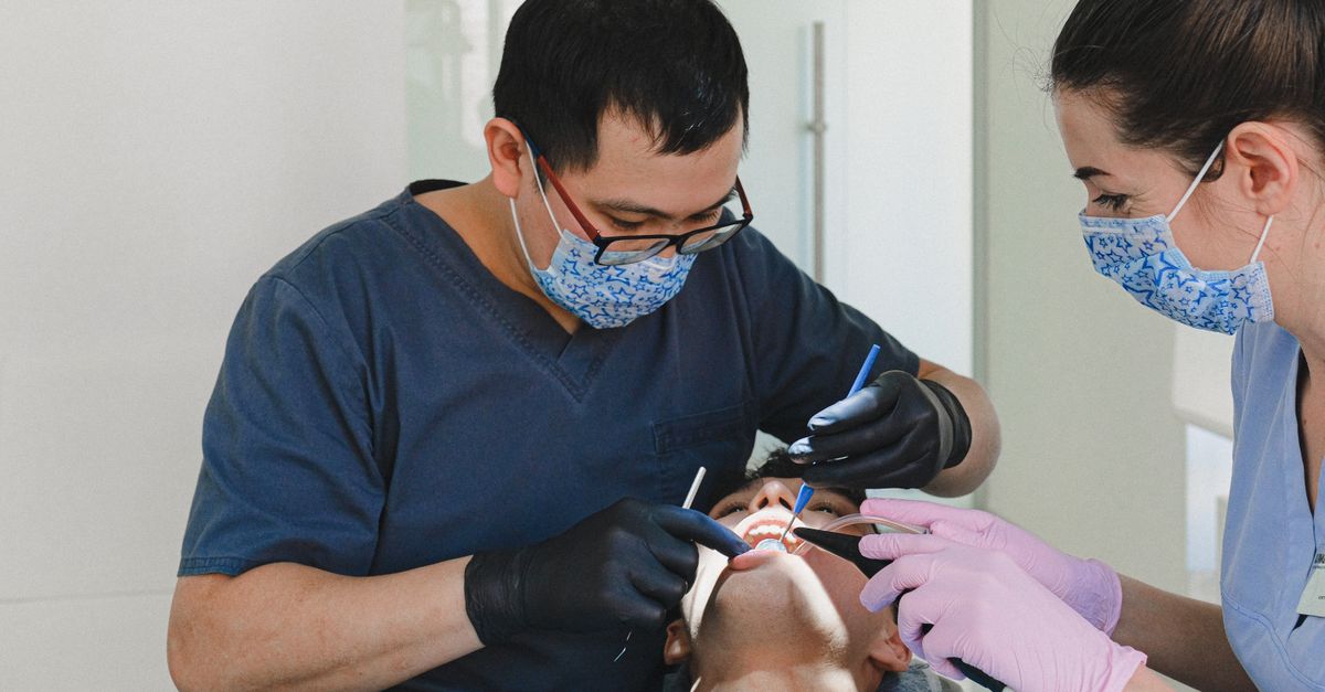 découvrez les meilleures cliniques dentaires à singapour offrant des soins de qualité, des traitements modernes et un service personnalisé pour un sourire éclatant.