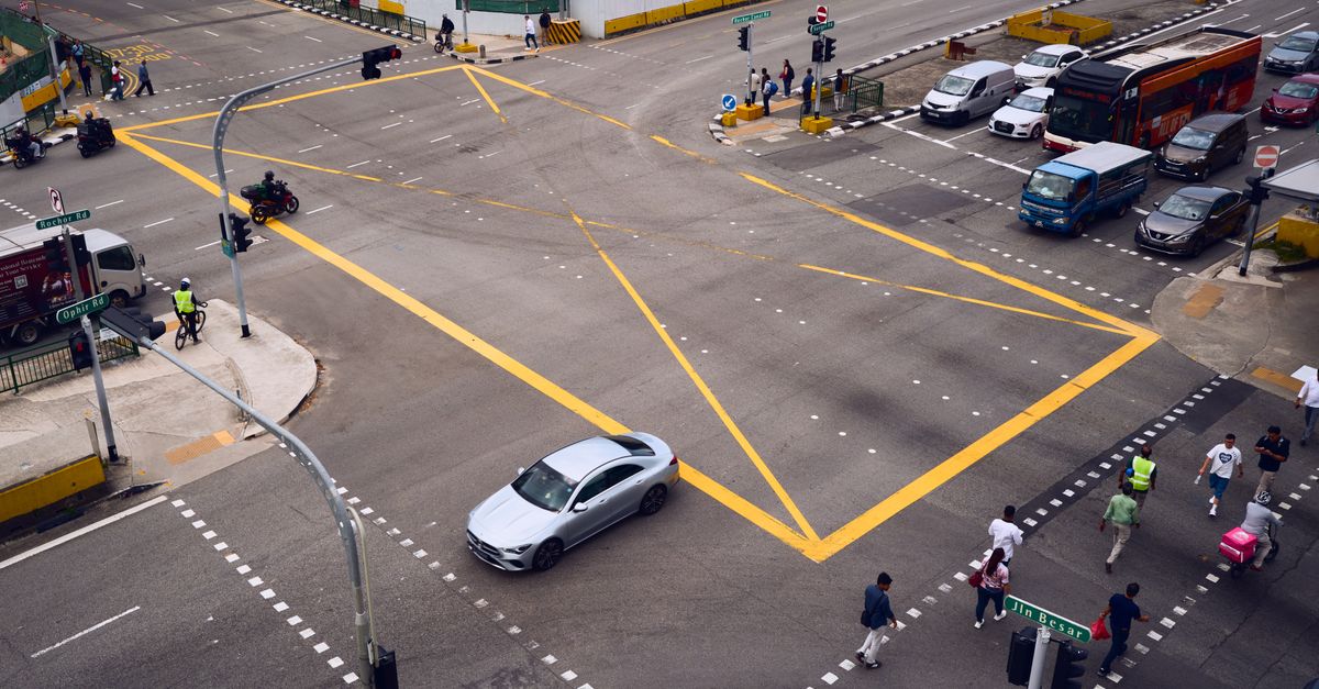 Ce que les expatriés ignorent sur les codes de la route et les amendes à Singapour