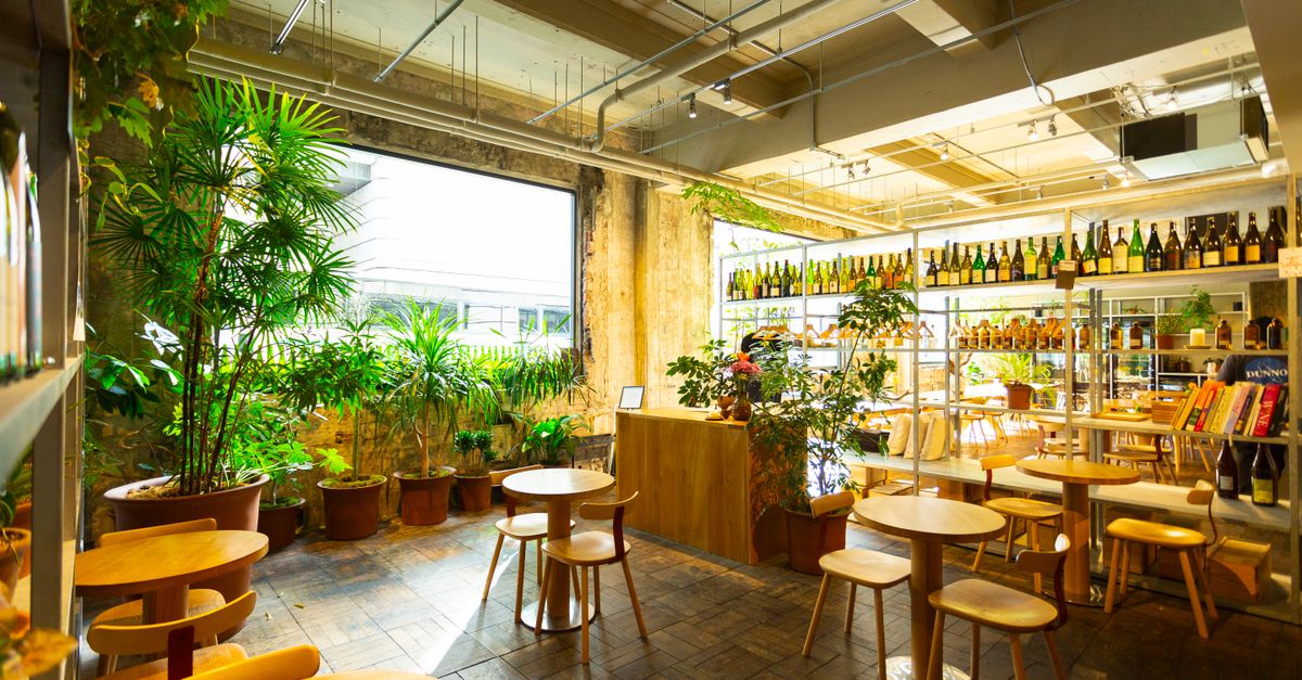 découvrez third wave coffee tokyo, un café artisanal à tokyo spécialisé dans le café de spécialité, offrant une expérience unique et moderne aux amateurs de café.